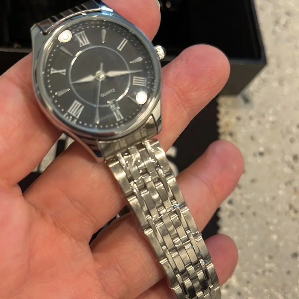 HARRAHS RESORT QUARTZ HIS AND HERS WRIST WATCHES NEW IN BOX